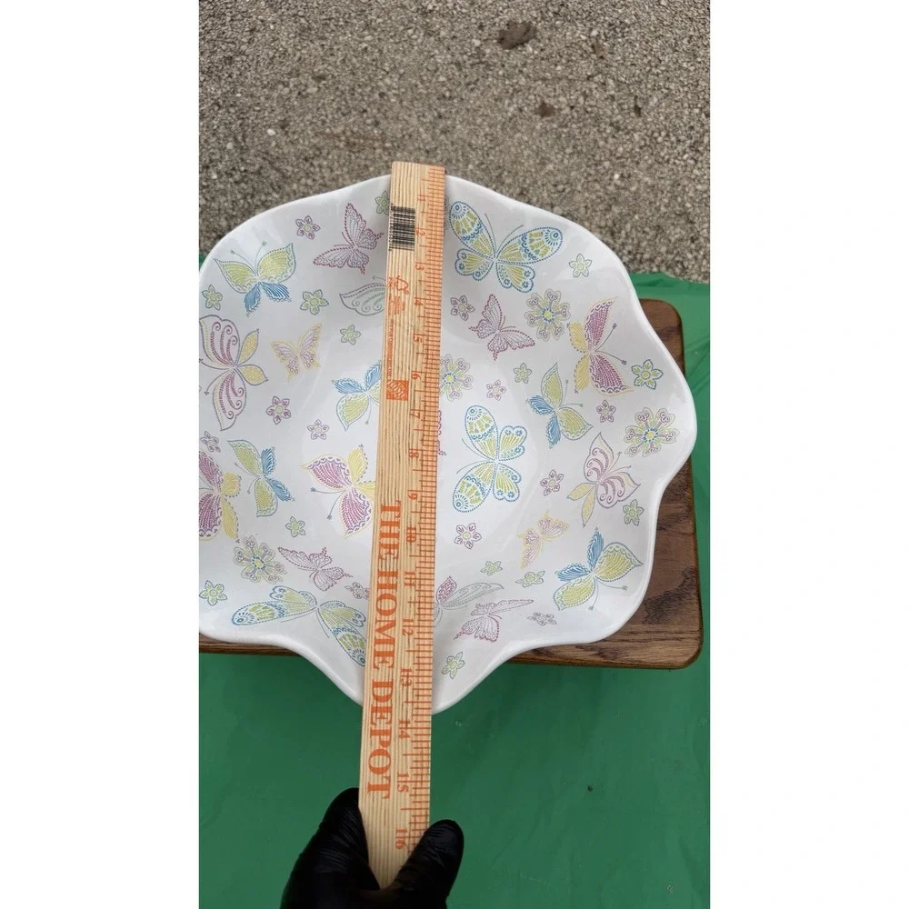 Temp-tations by Tara Butterfly Bowl‎ Scalloped Serving Bowl 12